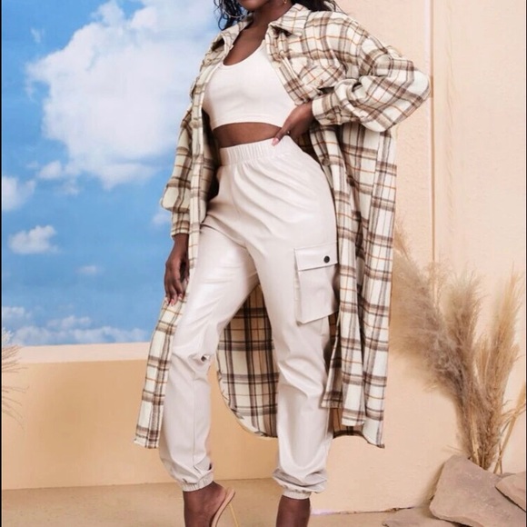 Long line Flannel Shacket - Picture 4 of 7